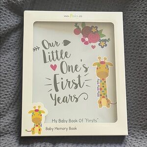 Relic Baby Memory Book - Giraffe and Floral Design